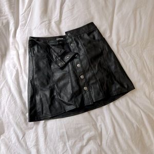 Mini leather skirt - Express